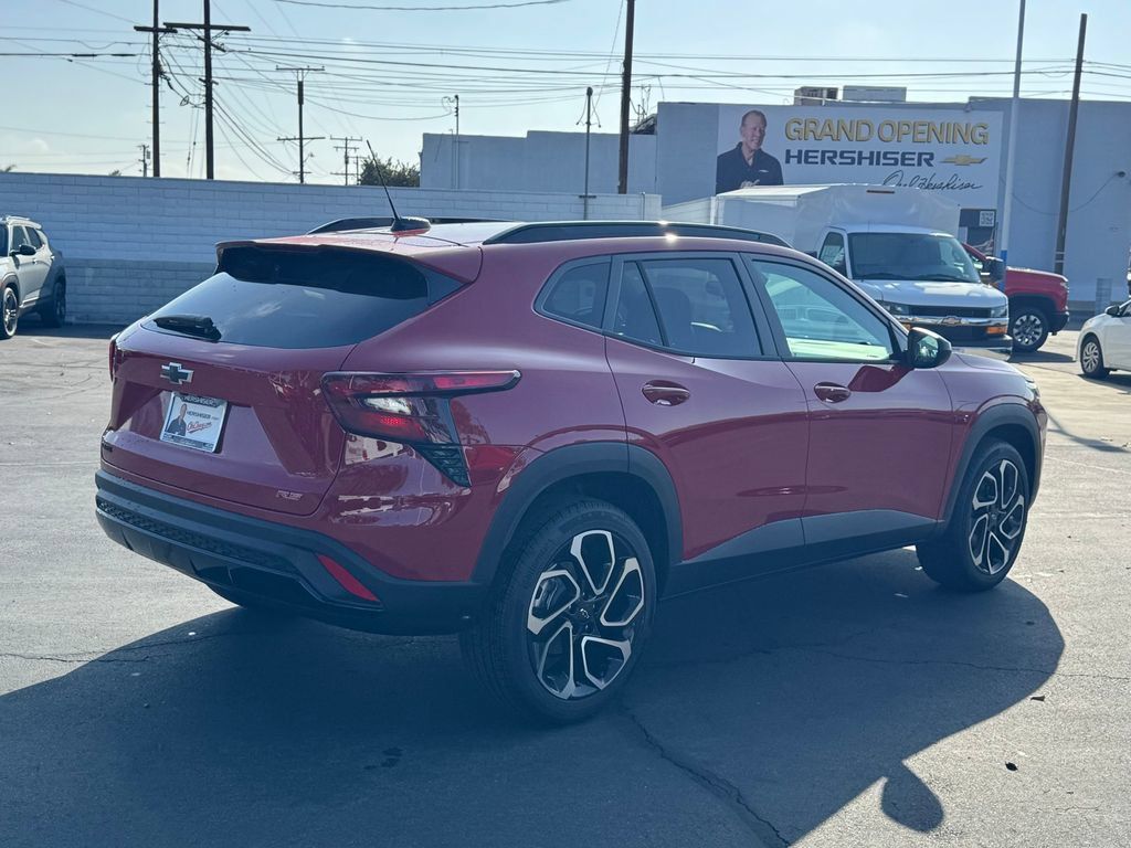 New 2026 Chevrolet Trax RS w/ Driver Confidence Package FWD image 6