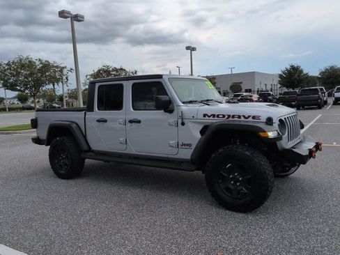 Used 2023 Jeep Gladiator Mojave w/ Cold Weather Group AWD/4WD image 2