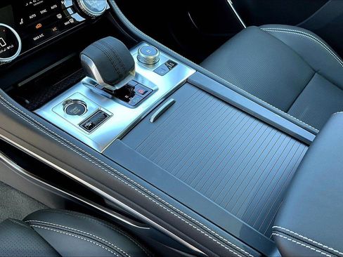 New 2026 Jaguar F-PACE R-Dynamic S image 7