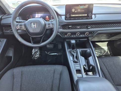 Used 2023 Honda Accord EX image 18