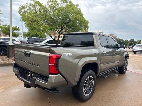 Used 2025 Toyota Tacoma TRD Sport RWD image 5