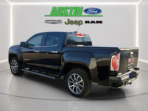 Used 2022 GMC Canyon Denali image 3