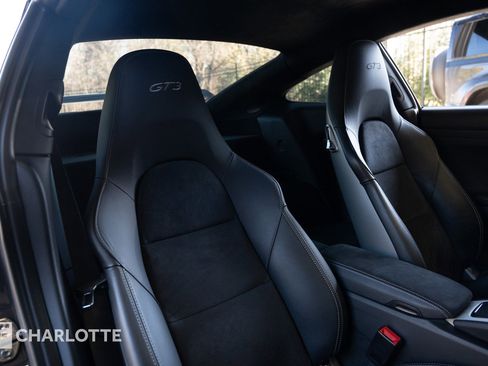 Used 2019 Porsche 911 GT3 RWD image 27