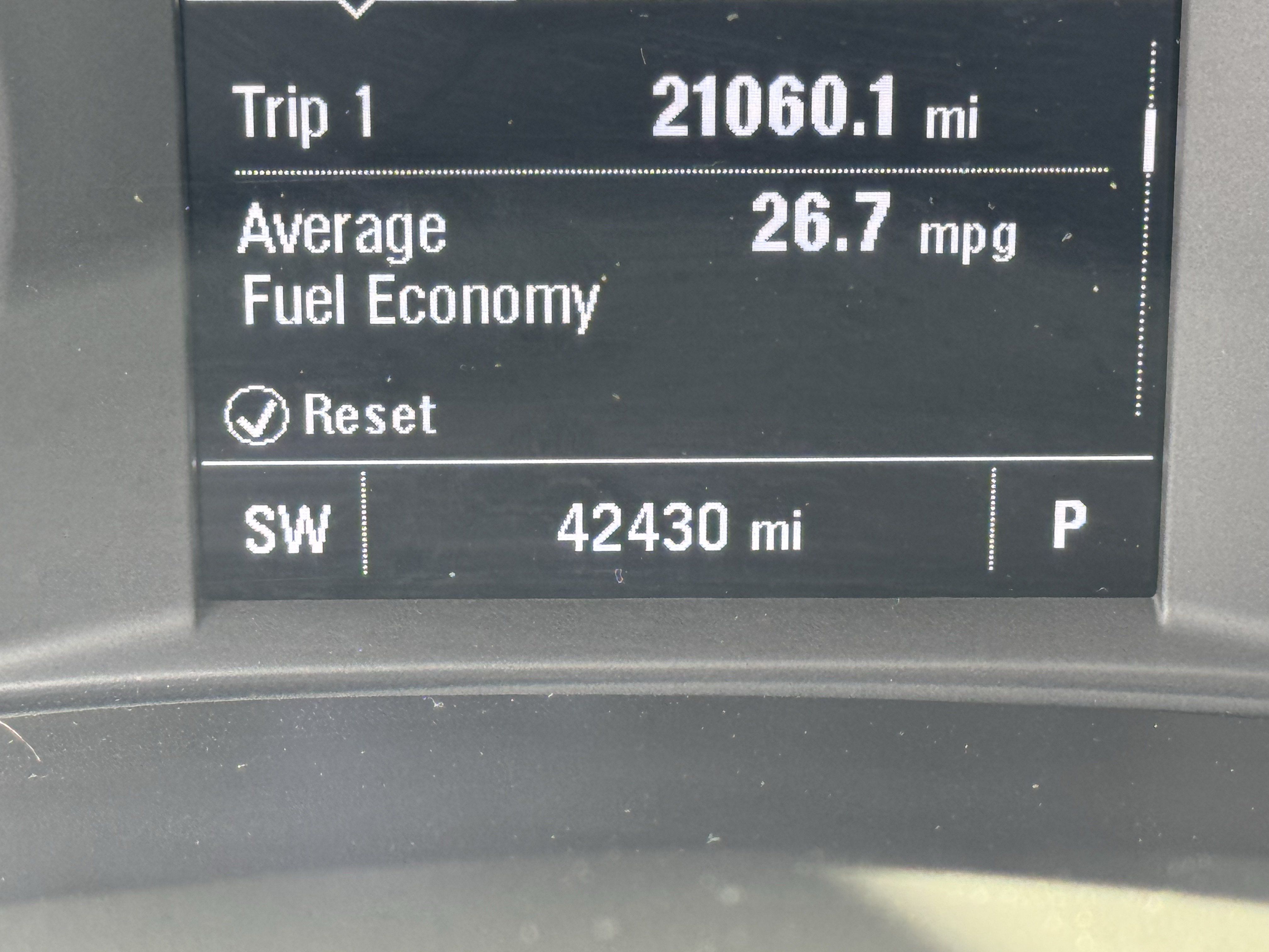 Used 2025 Chevrolet Malibu LT FWD image 36