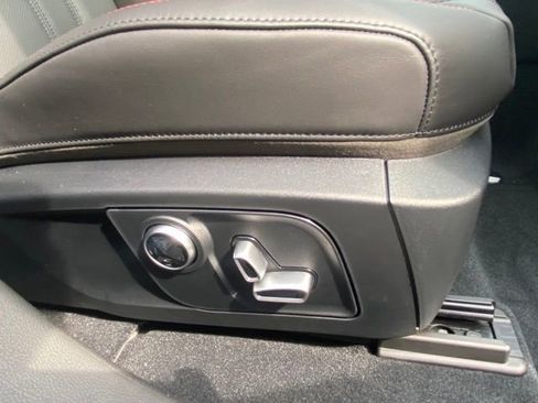 New 2024 Maserati Levante GT Ultima image 38