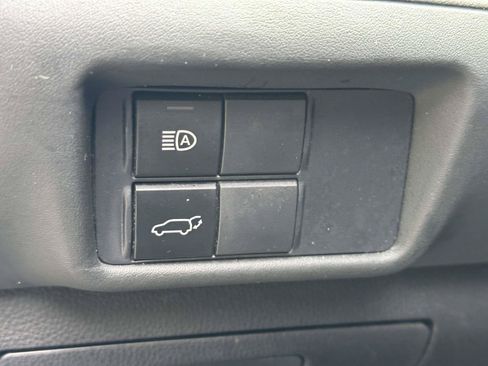 Certified 2020 Toyota Highlander XLE AWD/4WD image 23