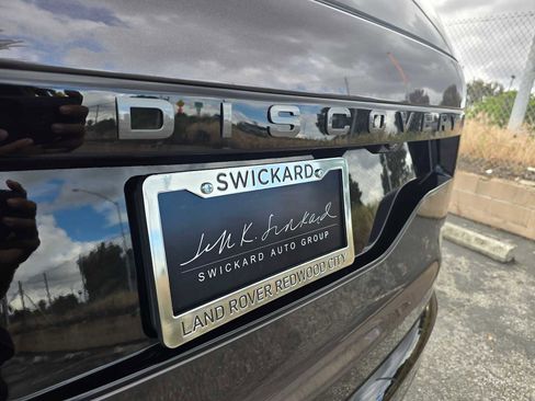 New 2026 Land Rover Discovery Dynamic SE AWD/4WD image 16