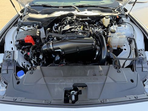 Certified 2025 Ford Mustang Coupe image 26