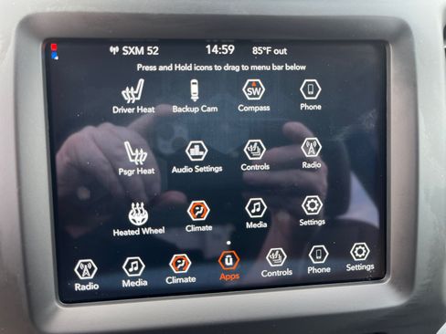 Used 2022 Jeep Cherokee Latitude AWD/4WD image 28