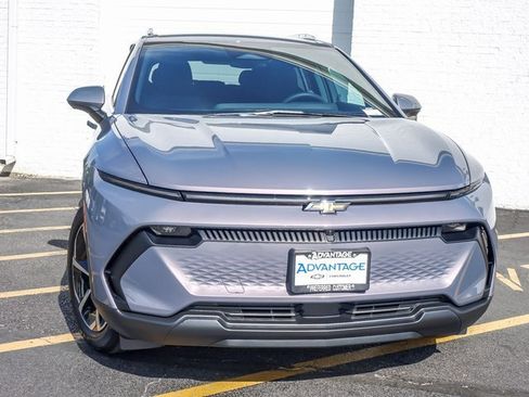 New 2026 Chevrolet Equinox EV LT image 11