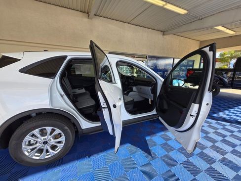 New 2025 Ford Escape Active w/ Cold Weather Package image 29