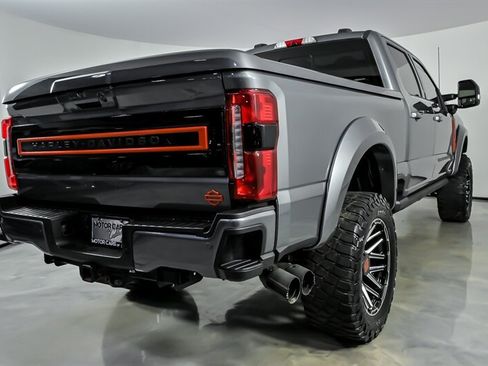 Used 2024 Ford F250 Lariat w/ Lariat Ultimate Package AWD/4WD image 9