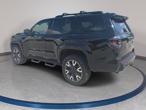 Used 2025 Toyota 4Runner TRD Sport AWD/4WD image 7