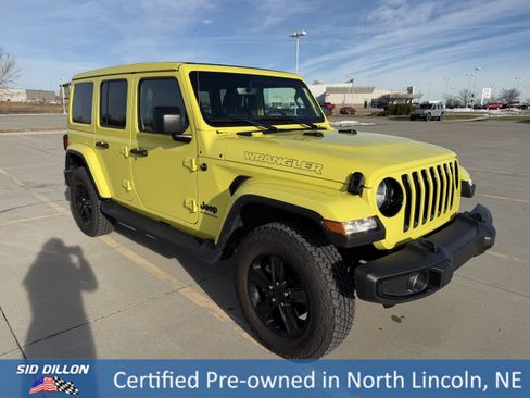 Used 2023 Jeep Wrangler Unlimited Sahara image 6