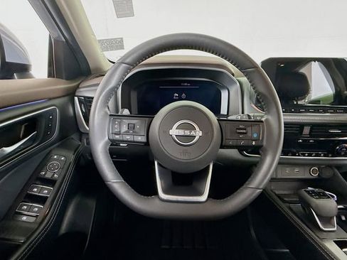 Certified 2023 Nissan Rogue Platinum w/ Platinum Premium Package image 11