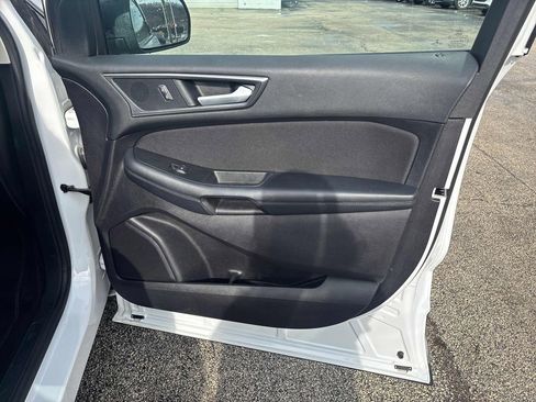 Used 2019 Ford Edge SE w/ SE Fleet Driver's Package image 31