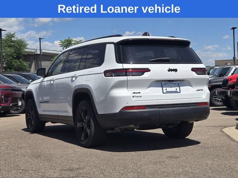 New 2025 Jeep Grand Cherokee L Limited w/ Black Appearance Package AWD/4WD image 3