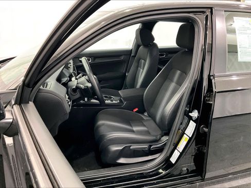 Used 2025 Honda Civic Sport image 10
