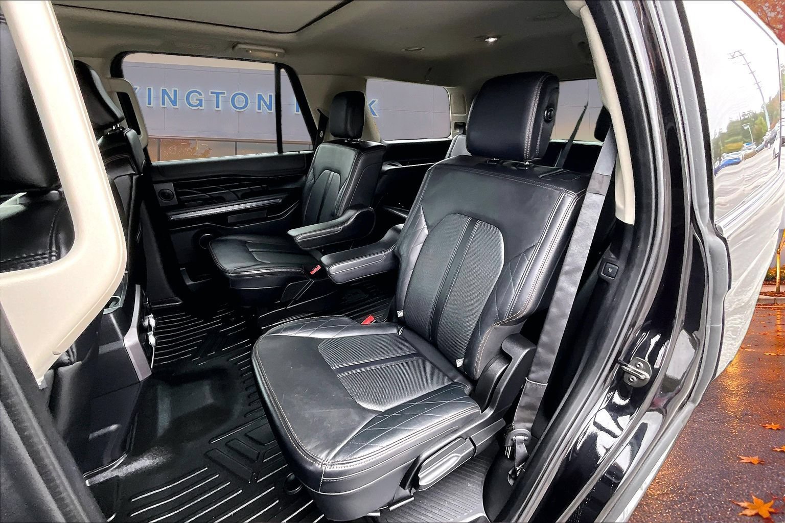Used 2019 Ford Expedition Platinum AWD/4WD image 22