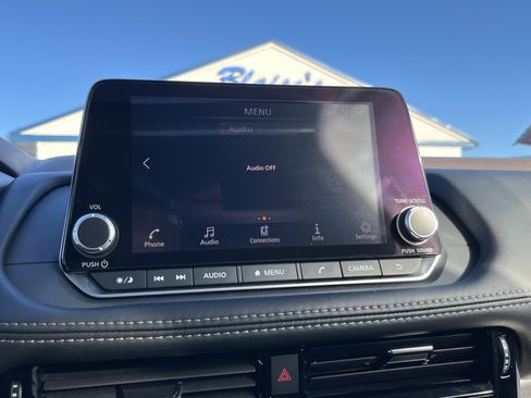 Used 2023 Nissan Rogue SV w/ SV Premium Package image 31