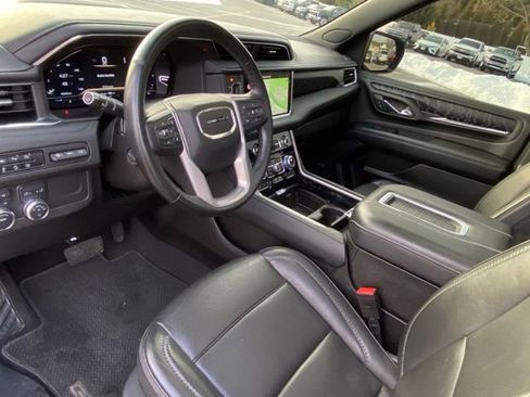 Used 2023 GMC Yukon Denali AWD/4WD image 9