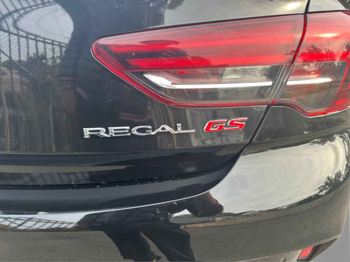 Used 2018 Buick Regal GS w/ Driver Confidence Package #2 AWD/4WD image 50