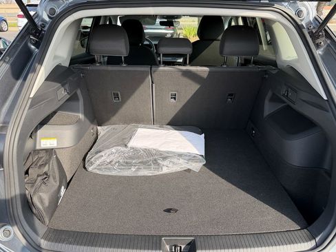 Used 2025 Volkswagen Tiguan S image 22