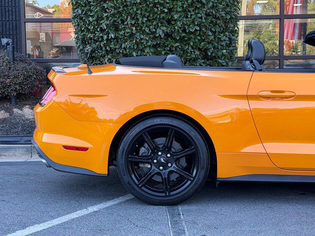 Used 2018 Ford Mustang GT Premium w/ Equipment Group 401A RWD image 22
