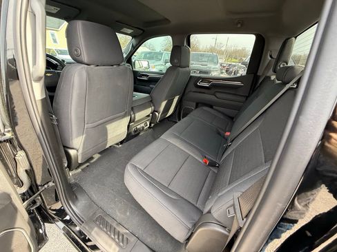 Used 2025 Chevrolet Silverado 1500 LT image 19