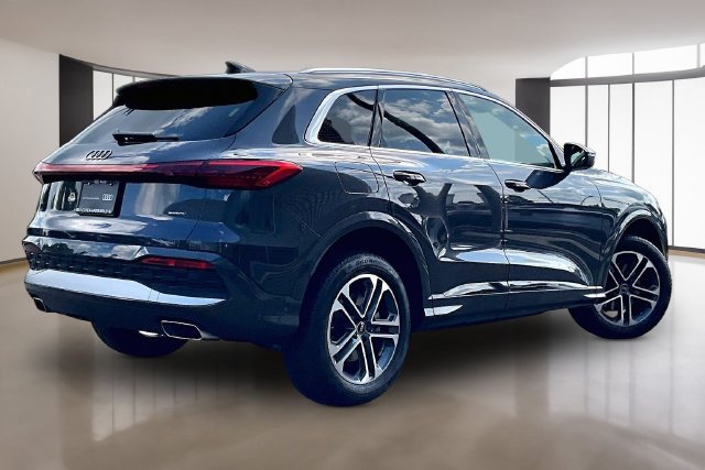 Used 2025 Audi Q5 Premium w/ Convenience Package AWD/4WD image 5