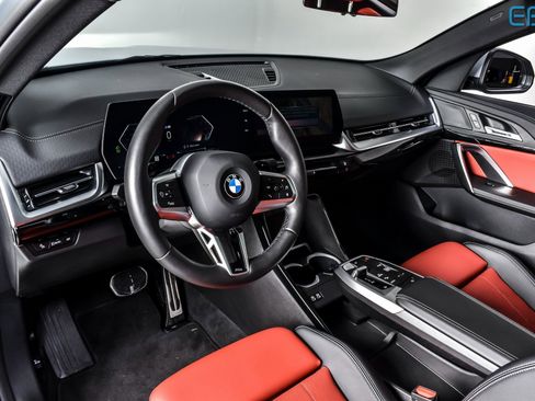 Used 2025 BMW X2 xDrive28i image 14