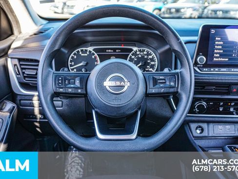 Used 2024 Nissan Rogue S image 28