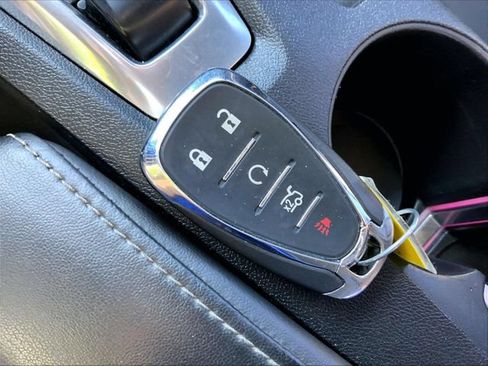 Used 2017 Chevrolet Camaro SS RWD image 33