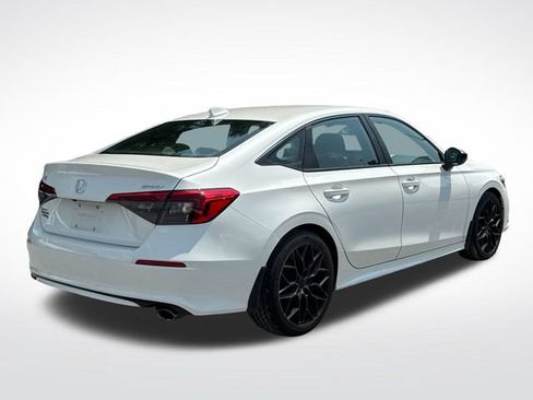 Used 2022 Honda Civic Sport image 6