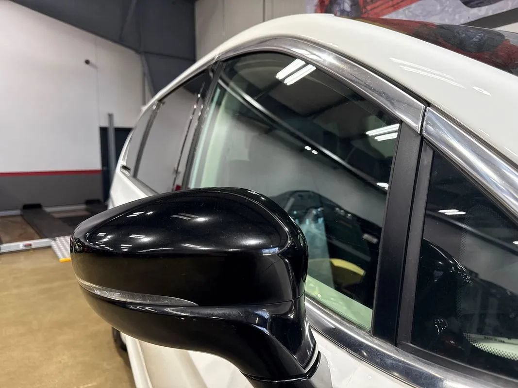 Used 2024 Chrysler Pacifica Touring-L FWD image 90