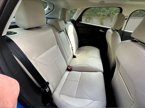 Used 2018 Ford Focus Titanium FWD image 25