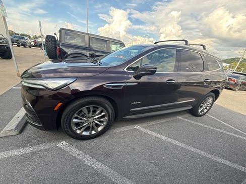 Used 2022 Buick Enclave Avenir w/ Avenir Technology Package AWD/4WD image 12