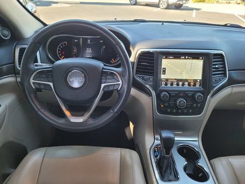 Certified 2018 Jeep Grand Cherokee Limited AWD/4WD image 7