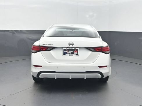 Used 2025 Nissan Sentra SV FWD image 31