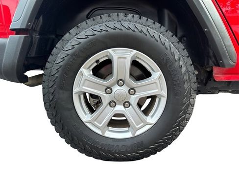 Used 2018 Jeep Wrangler Unlimited Sport S image 17