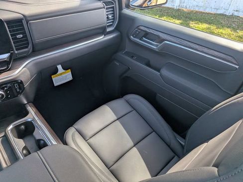 New 2026 GMC Sierra 1500 SLT w/ SLT Premium Plus Package image 17