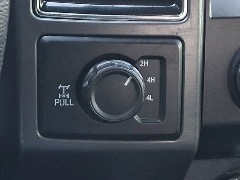 Certified 2020 Ford F150 XLT w/ Equipment Group 302A Luxury AWD/4WD image 24