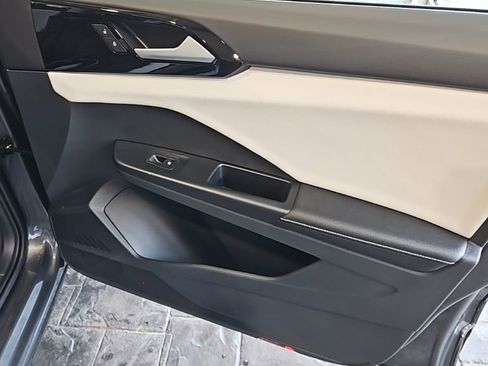 New 2026 Volkswagen Taos S AWD/4WD image 11