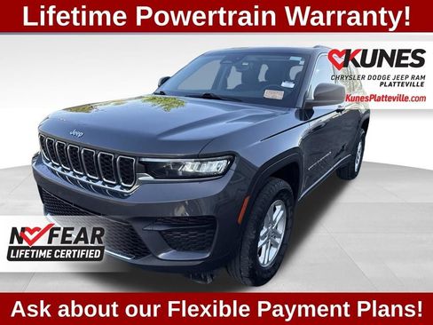 Used 2023 Jeep Grand Cherokee Laredo AWD/4WD image 9