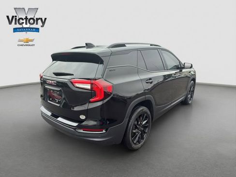 Used 2023 GMC Terrain SLT w/ Elevation Edition FWD image 7
