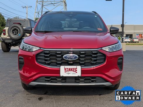 Certified 2023 Ford Escape ST-Line w/ Tech Pack #1 AWD/4WD image 9