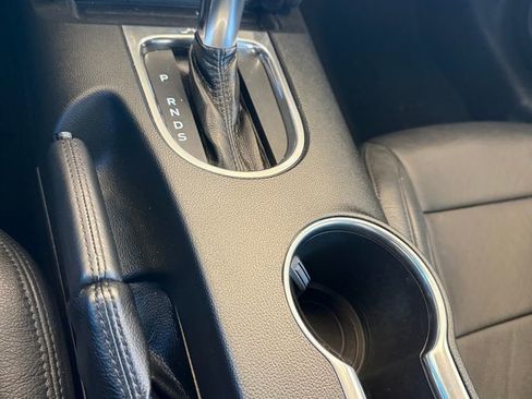 Used 2018 Ford Mustang Coupe image 11