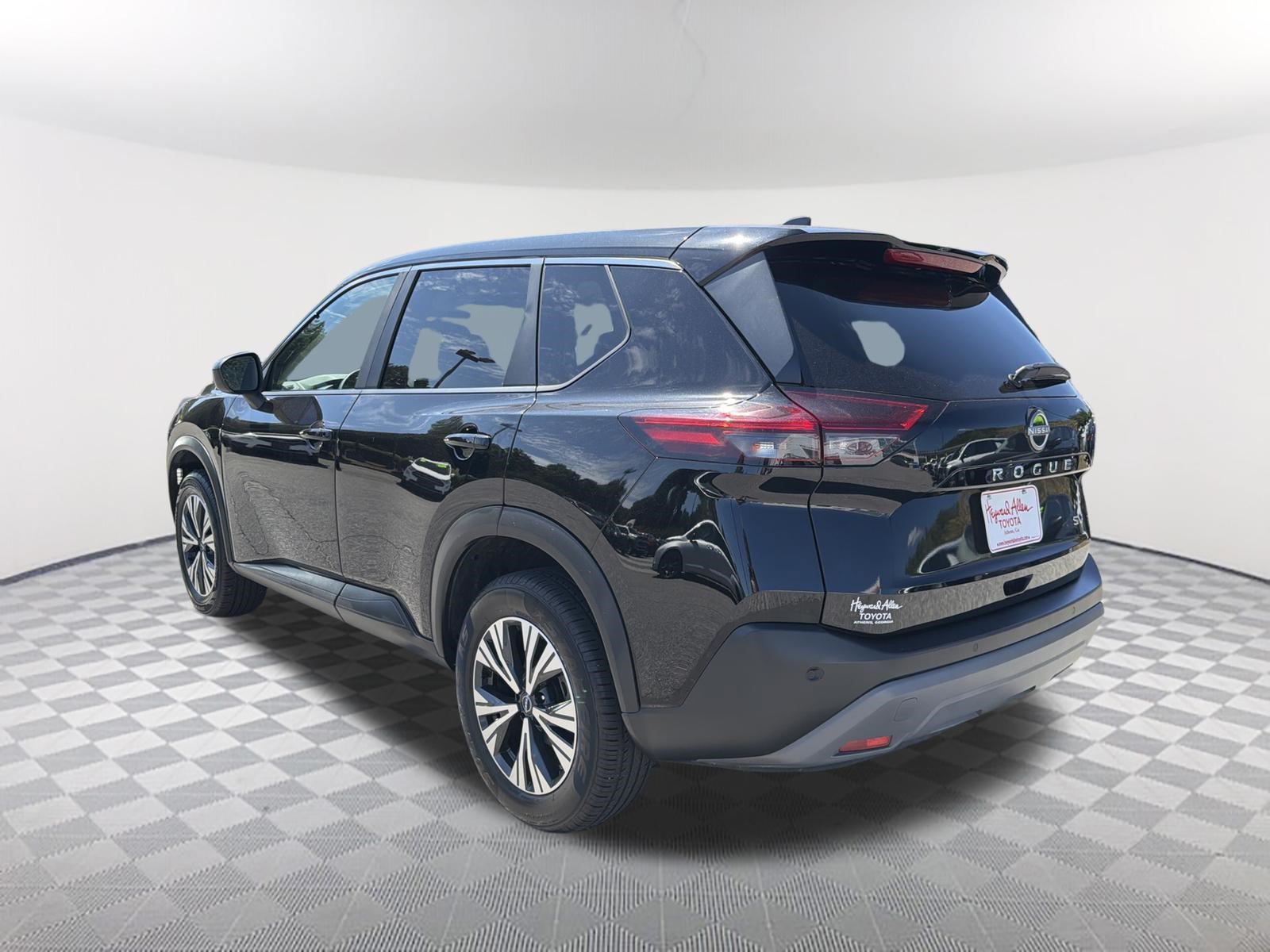 Used 2023 Nissan Rogue SV FWD image 15