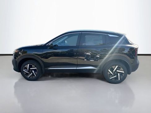 New 2026 Nissan Kicks SV image 5