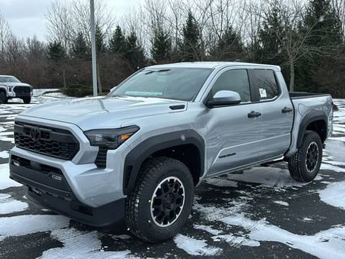 New 2026 Toyota Tacoma TRD Off-Road image 3